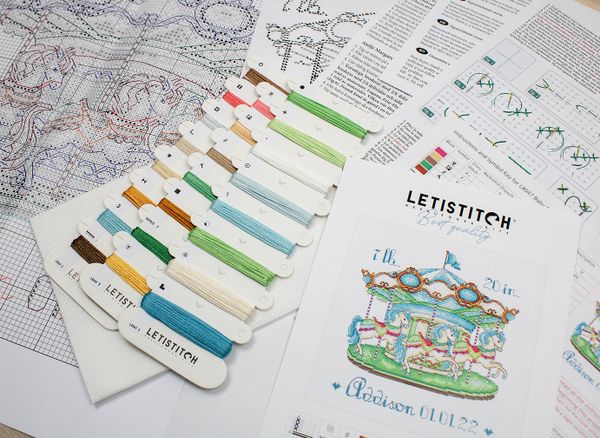 Набор для вышивания нитками LetiStitch, Детская карусель, 16.5х15.5 см