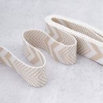 Стропа (ременная лента) 38 мм / 3 метра, [40 г/пог.м], с принтом 2-сторонняя, D166 бежевый/белый, 3Al354