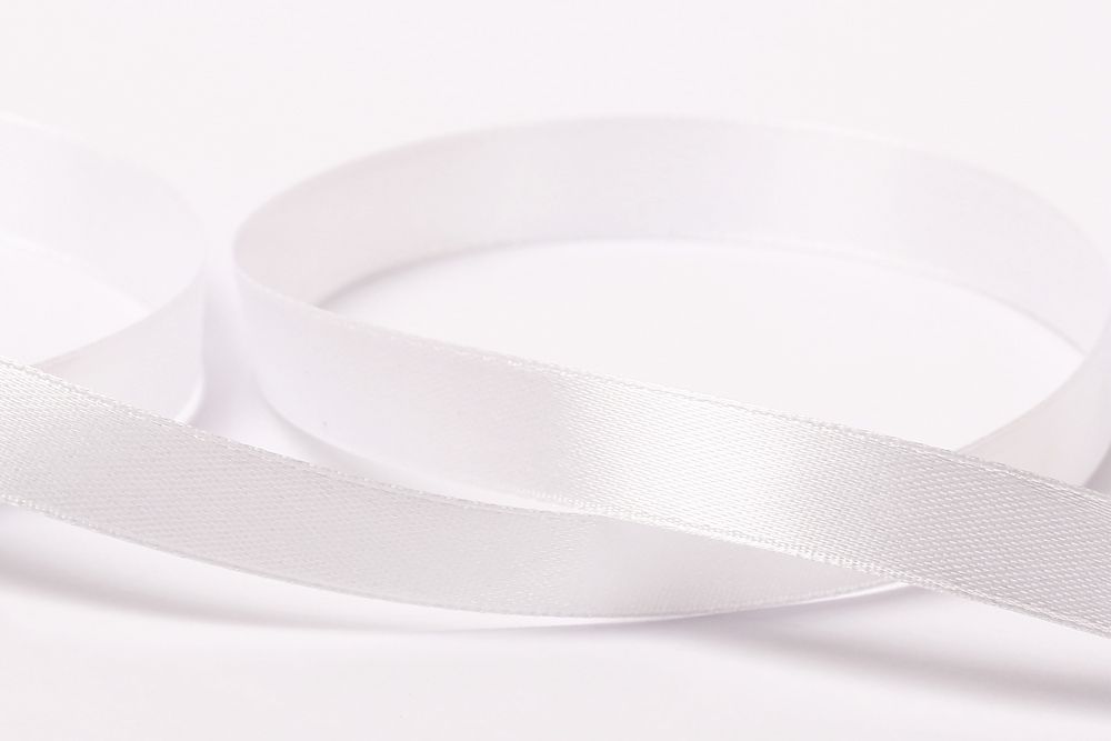 Лента атласная 1-сторонняя 12.0 мм / 33±2 метра, 001 белый, Gamma
