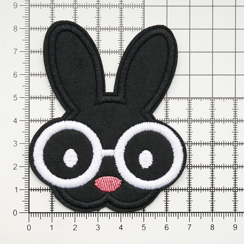 Термоаппликация Зайка в очках 70х85мм (Black (черный)), 2 шт, LA525