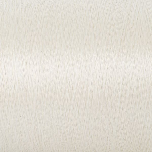 Нитки некрученые бондированные Gutermann Skala 240, 5000м, 720763, 001 молочный, 1 катушка