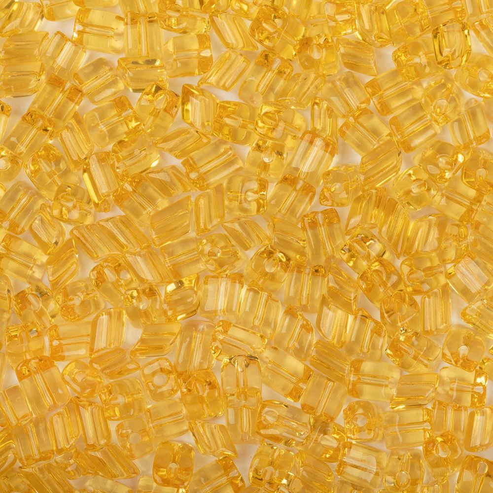 Бисер Preciosa Oblong 3.5 мм, 50 г, 10020 св.желтый, 321-71001