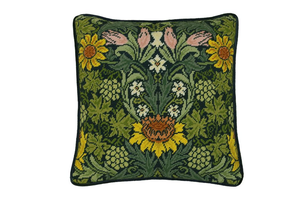 Bothy Threads, подушка Sunflowers William Morris (Подсолнухи), 35,5х35,5 см