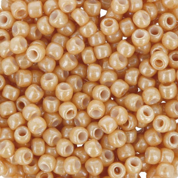 Бисер Toho 11/0 круглый (2.2 мм), 500 г, 0123 кремовый/перл