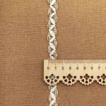 Тесьма отделочная 15 мм / 10 метров, вязаная, белый/золото, С884Г7