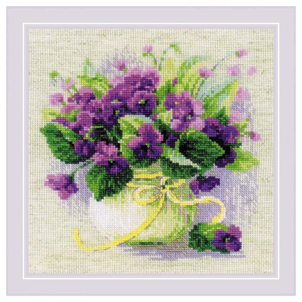 Набор для вышивания нитками Риолис, Фиалки в горшочке 22х22 см, 625635