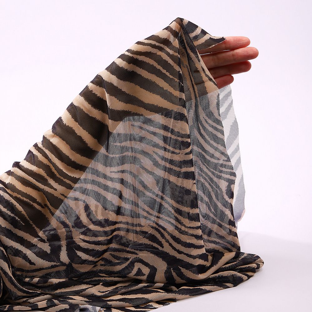 Сетка бельевая эластичная 100 г/м², шир.160 см / 3 метра, принт Зебра, цв.беж+черный /SZ025816.02/