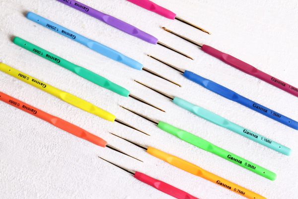 Крючок для вязания с прорезиненной ручкой сталь ⌀0.6 мм, 13 см, Gamma RCH