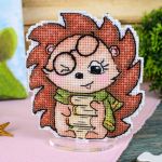 Набор для вышивания нитками МП Студия, на пластиковой канве Озорной ёжик 10х9см