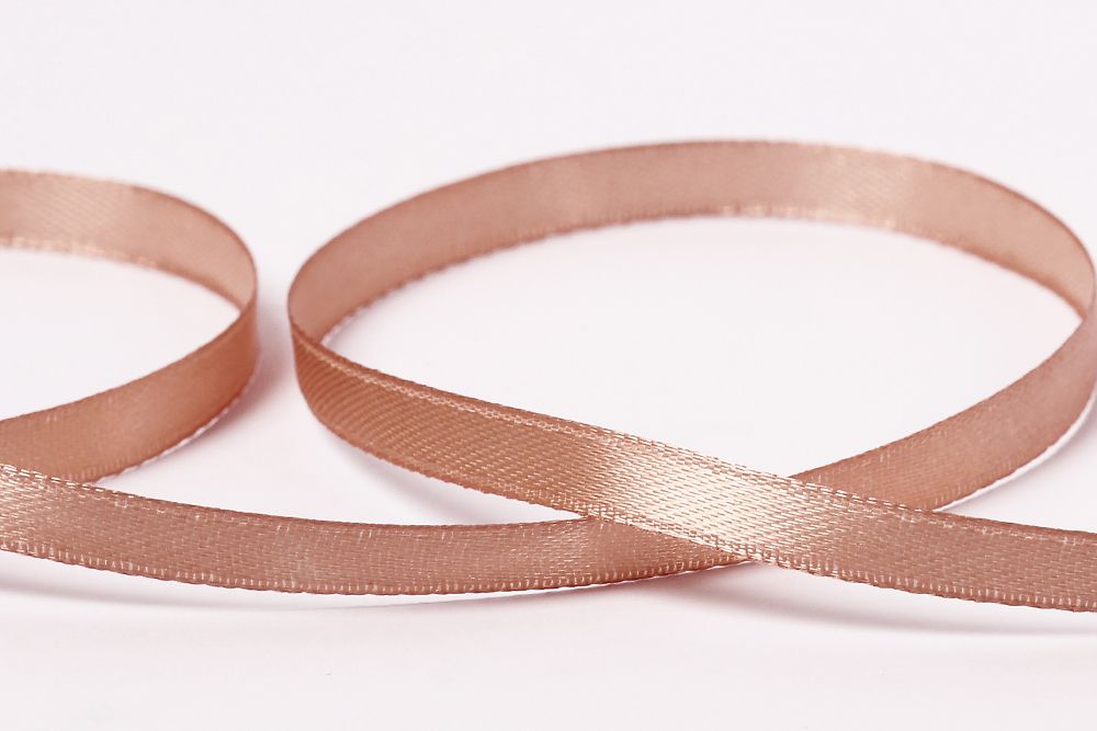 Лента атласная 1-сторонняя 6.0 мм / 33±2 метра, 022 бежевый, Gamma