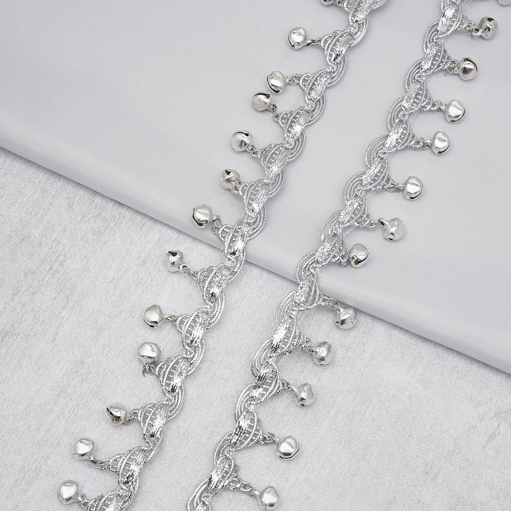 Тесьма отделочная металлизированная с бубенчиками 25.0 мм / 9.14 метра, серебро