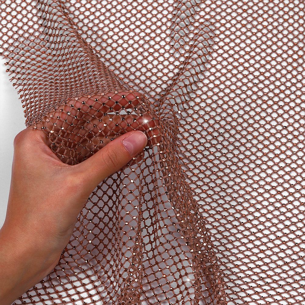 Сетка бельевая со стразами 100 г/м², шир.140 см / 13.71 метра, 2025 цв.68 бежевый /2025.68/