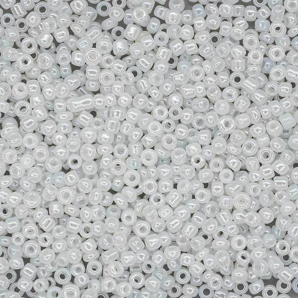 Бисер Astra&Craft 11/0 (2.1 мм), 200 г (10х20 г), цв. 141 белый/жемчужный