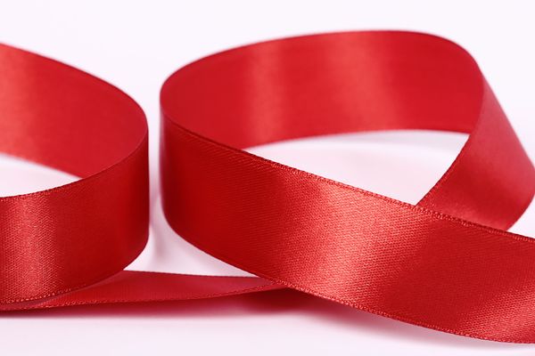 Лента атласная 1-сторонняя 25.0 мм / 33±2 метра, 111 красный, Gamma