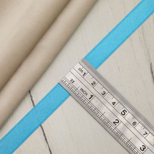 Лента атласная 1-сторонняя 12.0 мм / 22.86±1 метров, 136 ярко-голубой, Globus