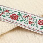 Лента (тесьма) жаккардовая 50.0 мм / 25±1 метров, рис.9600 Розы, (1 белый/красный/зеленый) С3379Г17
