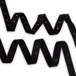 Кнопки пластиковые на тесьме (кн. ⌀8мм, тесьма 18мм, шаг 17 мм по, 3 шт, шаг 30 мм), цв. черный, 10 м