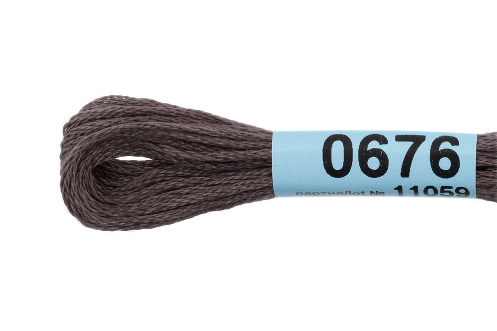 Мулине Gamma 100% хлопок, цв.0676 т-коричневый, 24 мотка по 8 метров