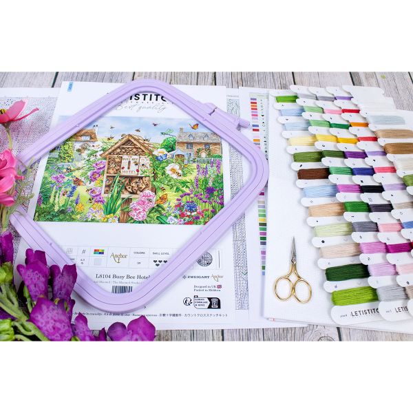 Набор для вышивания нитками LetiStitch L8104, Отель Оживленная пчелка 41х30см
