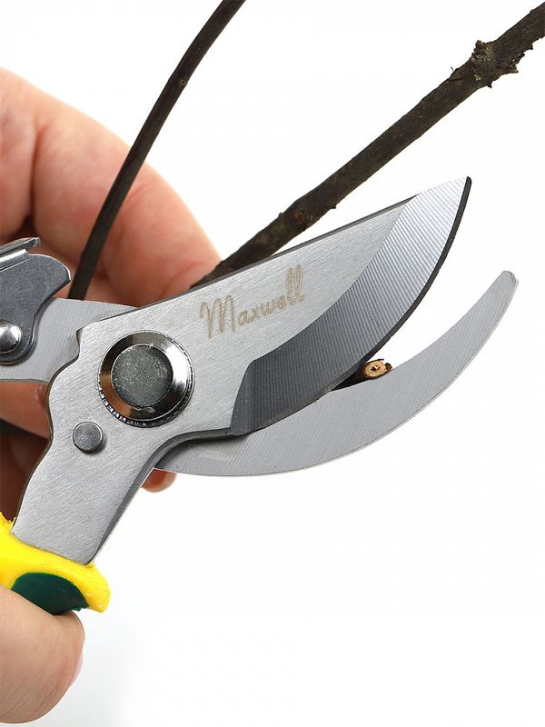 Секатор изогнутое лезвие 60/200 K6212 ручки желто-зеленый пластик, Maxwell Garden