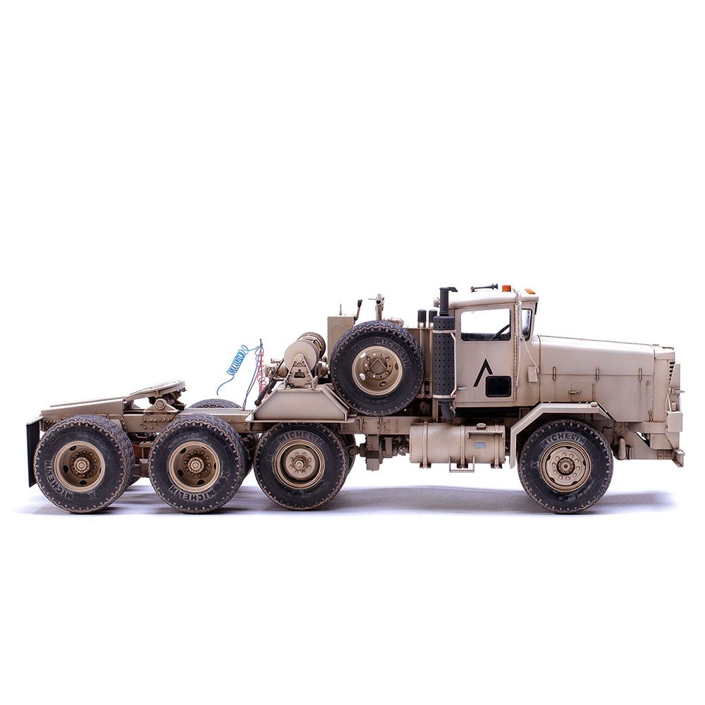 Модель сборная: тягач, U.S. M911 C-HET (8X6) & M747 HEAVY EQUIPMENT SEMI-TRAILER 1/35, Meng SS-013