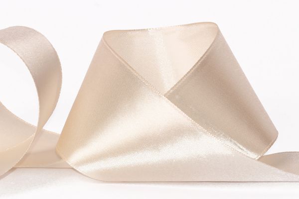 Лента атласная 1-сторонняя 50.0 мм / 33±2 метра, 002 св.розовый, Gamma