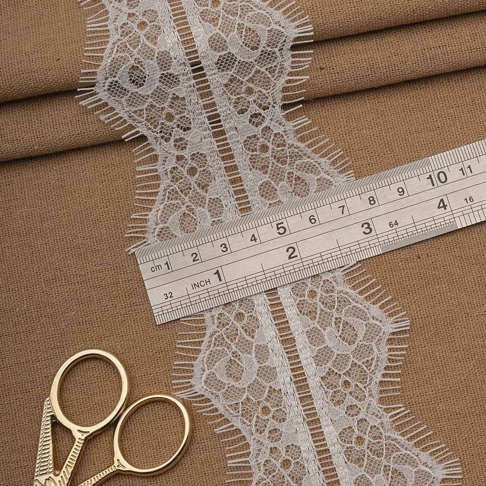 Кружево шантильи (реснички) на сетке 82 мм / 30 метров, белый, 3AR1278