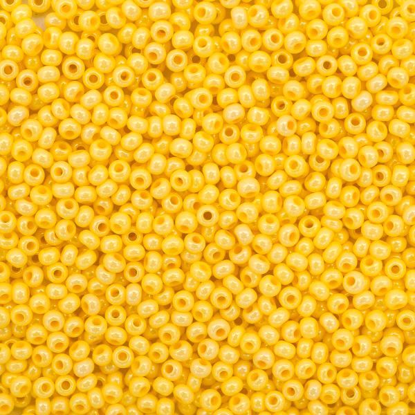 Бисер Preciosa 10/0 (2.3 мм), 500 г, мелованный, круг.отв., (16386) 331-19001-10/0