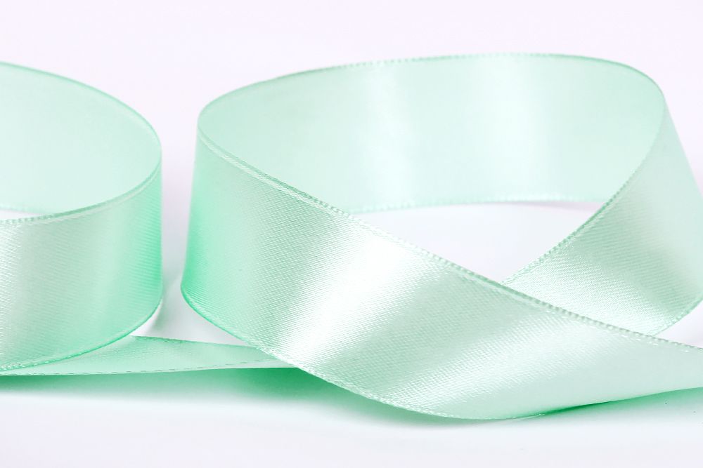 Лента атласная 1-сторонняя 25.0 мм / 33±2 метра, 010 мятный, Gamma