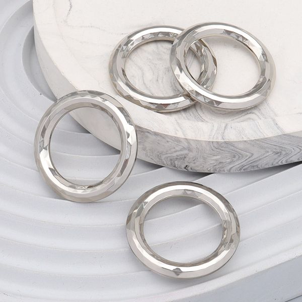 Кольцо литое металл in ⌀18 мм (25 мм внешн.), граненое (Nickel серебро (никель)), 4 шт, MB199