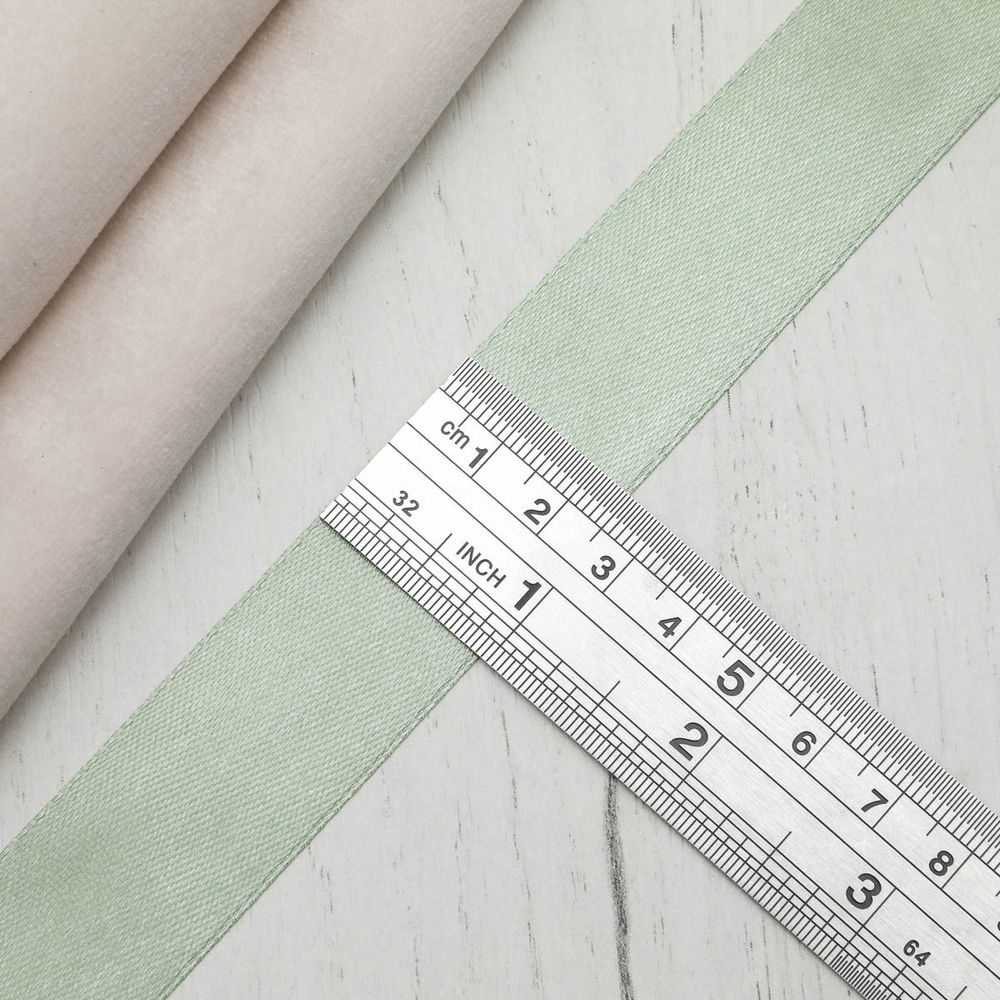 Лента атласная 1-сторонняя 25.0 мм / 22.86±1 метров, 098 мятный, Globus