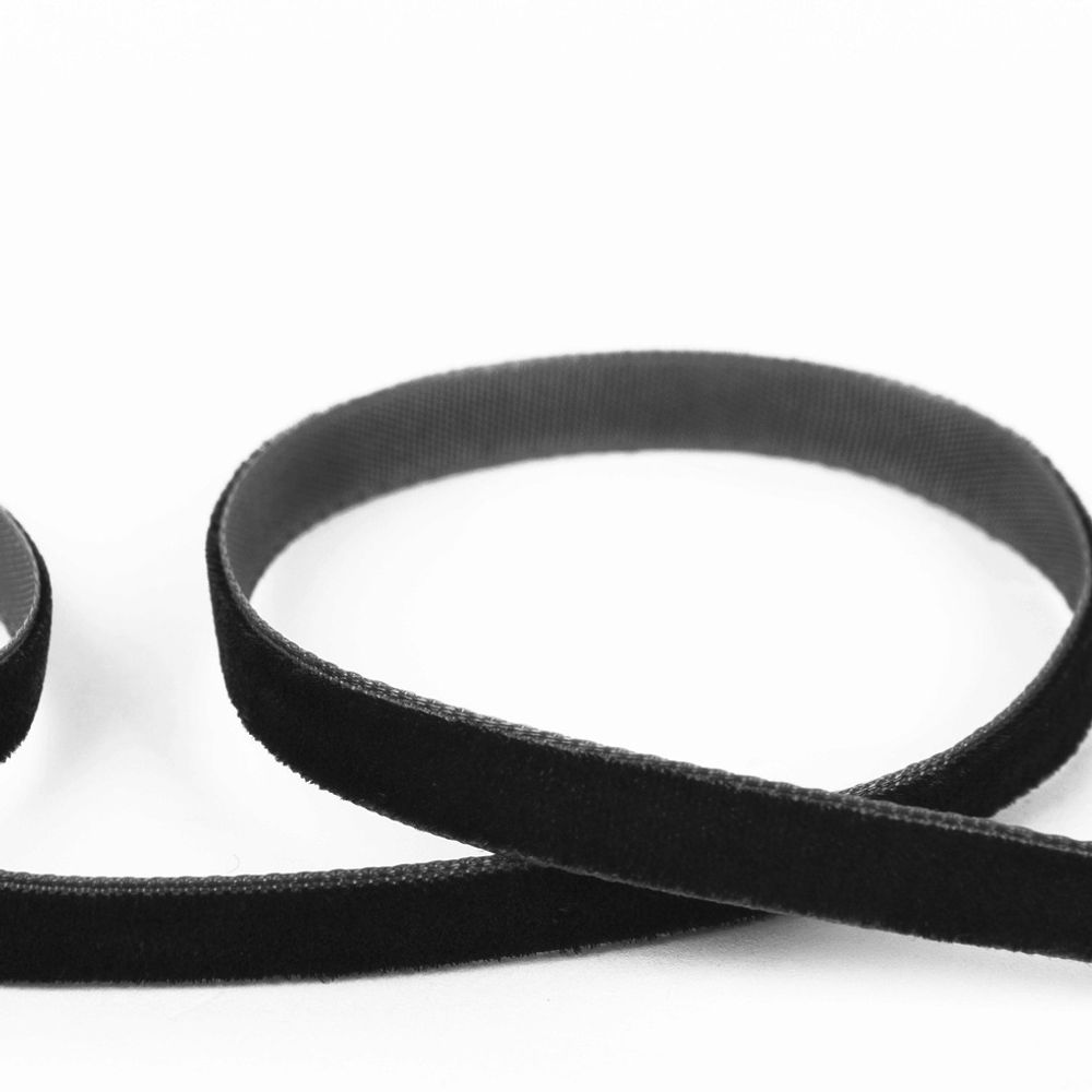 Лента бархатная (тесьма) 20.0 мм / 16.5±1 метра, 039 черный, Blitz VR-20