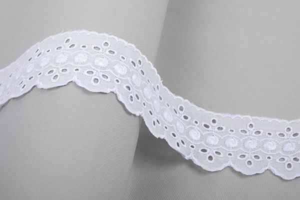 Кружево шитьё 52 мм / 10 м, белый, Gamma GYEM-5201