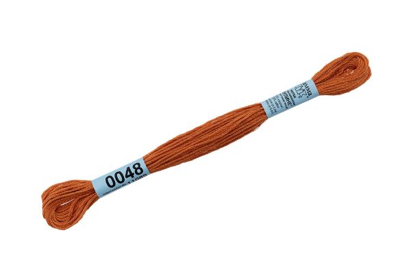 Мулине Gamma 100% хлопок, цв.0048 св.коричневый, 24 мотка по 8 метров