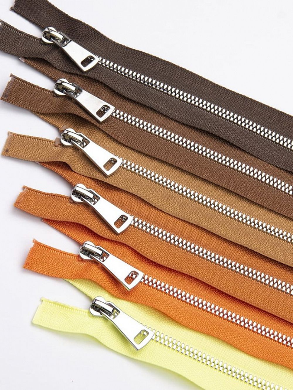 Молния трактор Т5 (5 мм) 2 зам., разъем., 110 см, никель D206 розовато лиловый уп.1шт, TBY