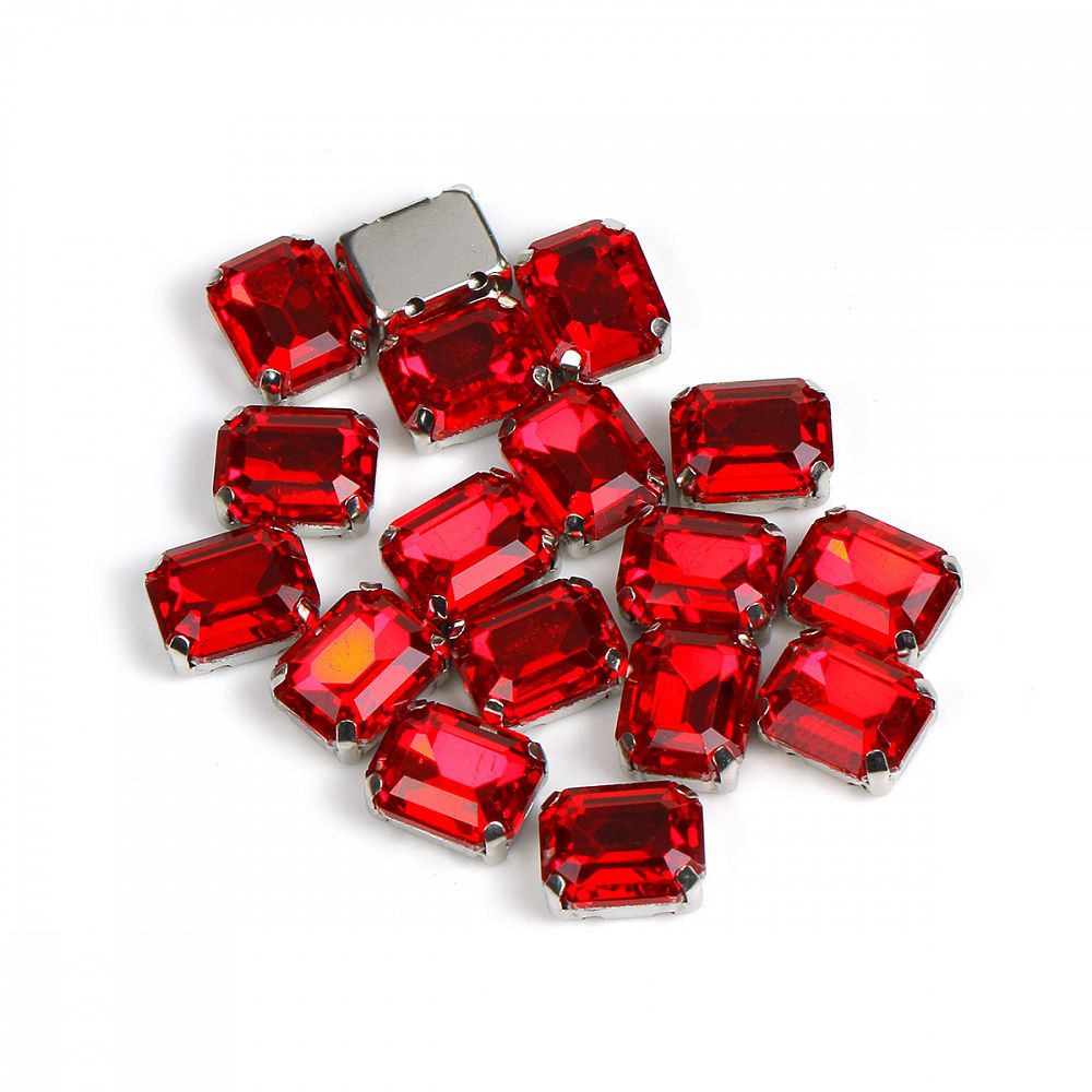 Стразы пришивные в цапах стекло 8х10 мм, MS.30.R цв.красный, 50 шт