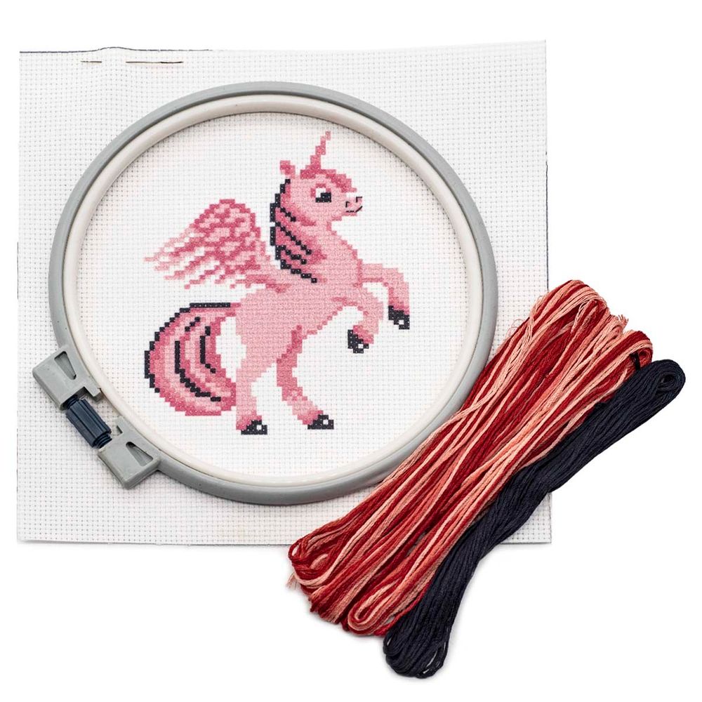 Набор для вышивания нитками Hobby&Pro Kids, Единорожка 19х19см