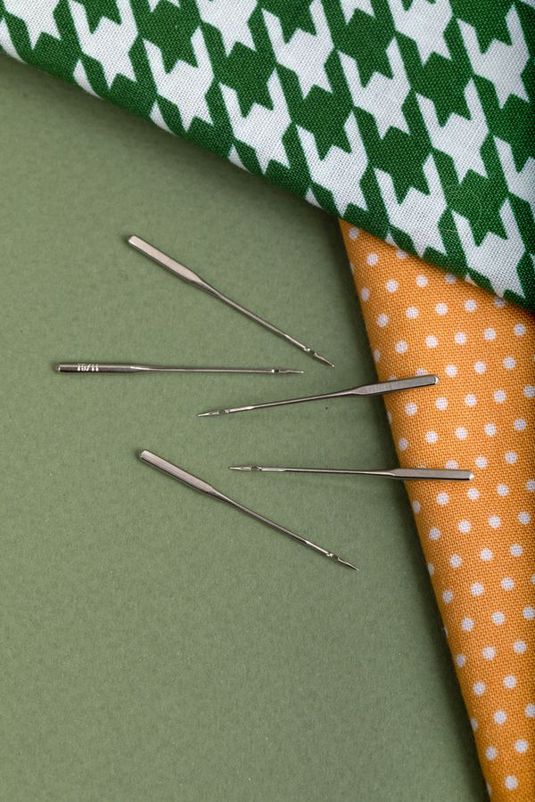 Иглы для швейных машин базовые универсальные 130/705 H, №120, 5 игл, М, Gamma NU №120