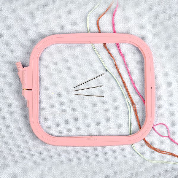 Пяльцы-рамка Nurge пластиковые 145х165 цв.розовый