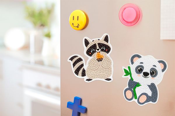 Алмазная (кристальная) мозаика Фрея ALVM-090, магнит Панда, 9х10 см