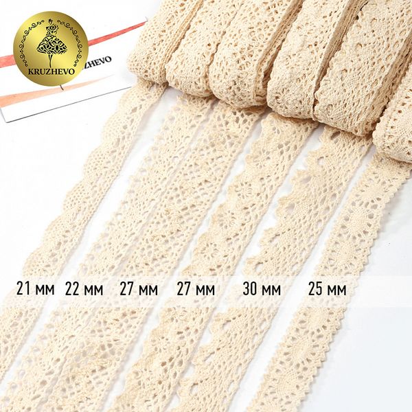 Набор вязаного кружева Kruzhevo №3 цв.молочный (6 дизайнов по 2м)