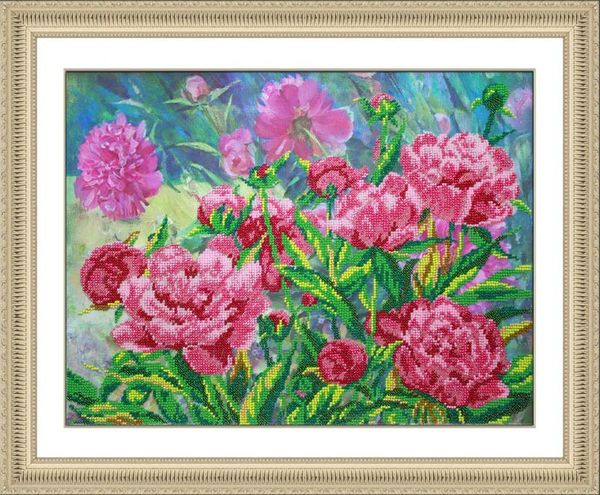 Набор для вышивания бисером Паутинка, Пионы 28х37,5 см