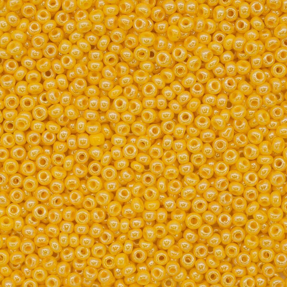 Бисер Preciosa 10/0 (2.3 мм), 100 г (5х20 г), непрозрачный с жемчужным покрытием, цв. 88130