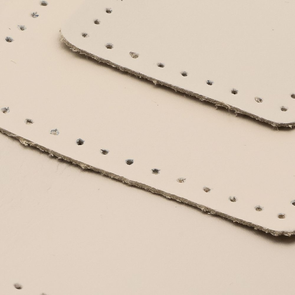 Набор заплаток пришивных из кожи, квадрат 4см, 6см и 8см, с перфорацией, 3 шт, 100% кожа (06 бежевый), 9402