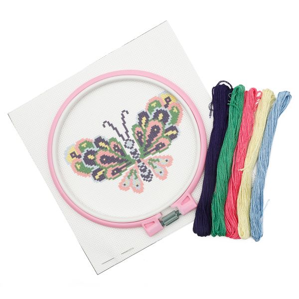 Набор для вышивания нитками Hobby&Pro Kids, Бабочка 19х19см