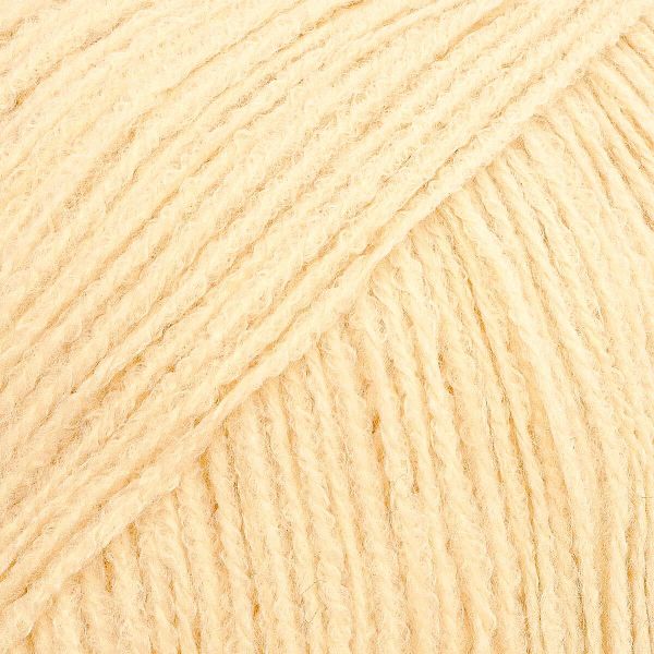 Пряжа Вязь Акриловая тонкая / уп.3 мот. по 100 г, 360 м, 808 топленое молоко