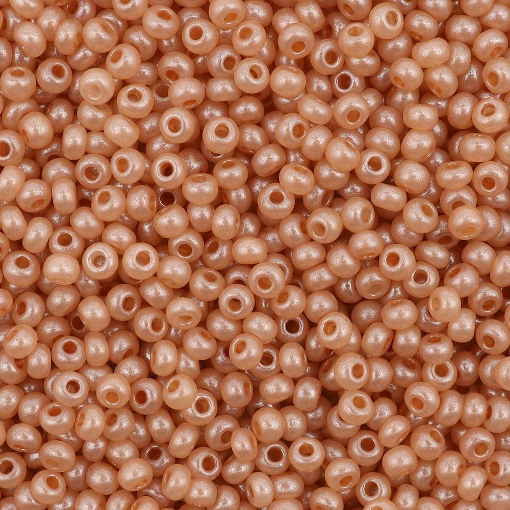 Бисер Preciosa алебастр с цветным покрытием 10/0 (2.3 мм), круг.отв., 50 г, (17918)