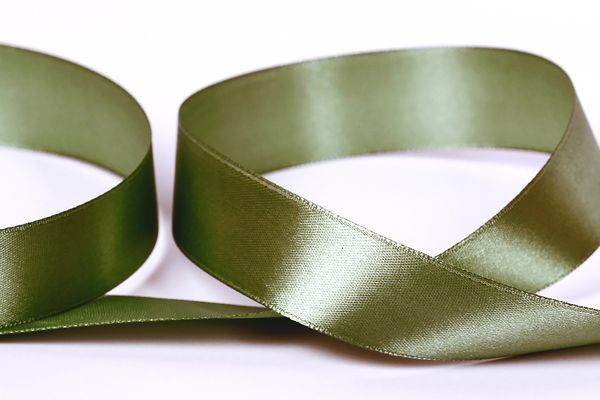 Лента атласная 1-сторонняя 25.0 мм / 33±2 метра, 130 хаки, Gamma