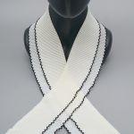 Кружево плиссированное 80 мм, / 45.72 метра, складка плиссе, двухслойное, цв. молочный с черным краем