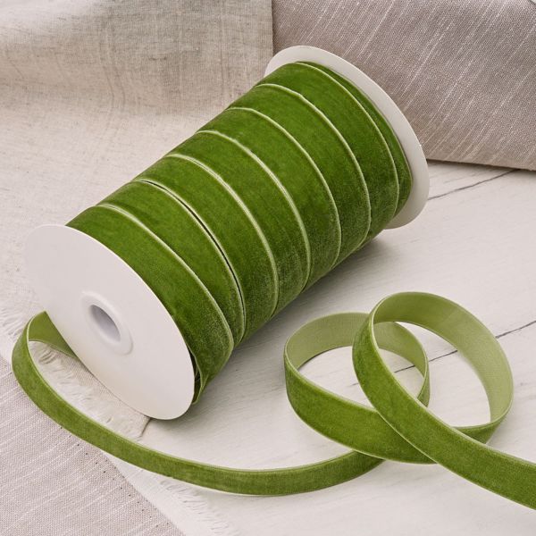 Лента бархатная (тесьма) 20.0 мм / 32.9±2 метров, 0081-1901, 158 зеленый